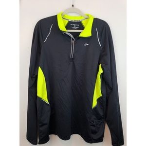Brooks Mens XL half zip long sleeve pull over  blk